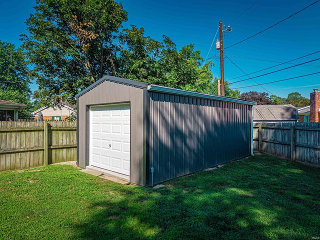 1317 Continental Drive, Evansville, IN 47715
