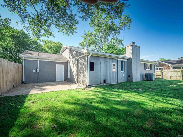 1317 Continental Drive, Evansville, IN 47715