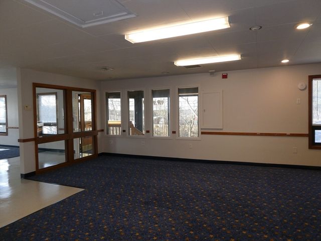 445 Faunce Corner Rd, Dartmouth, MA 02747