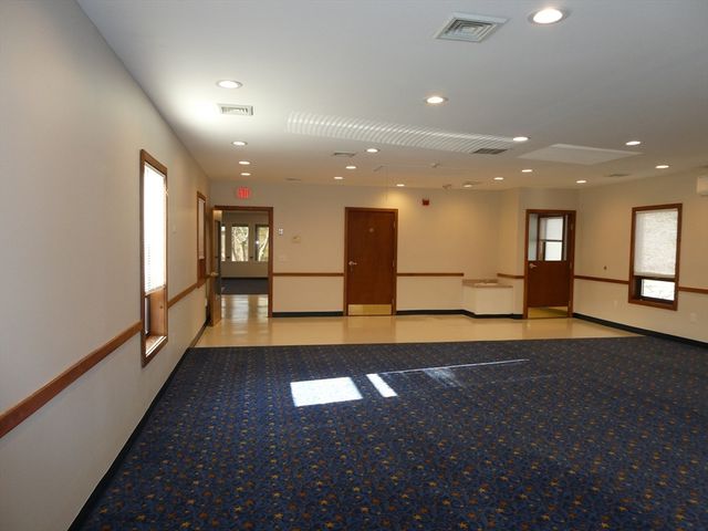 445 Faunce Corner Rd, Dartmouth, MA 02747