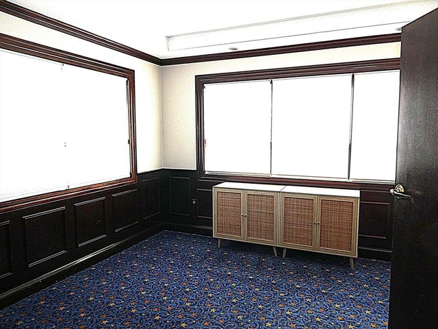 445 Faunce Corner Rd, Dartmouth, MA 02747