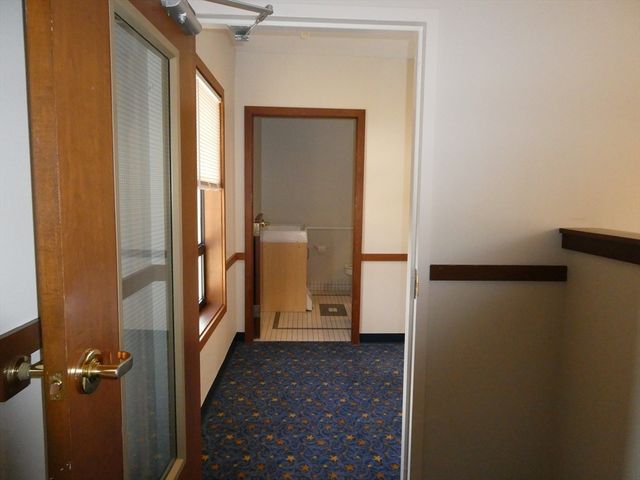 445 Faunce Corner Rd, Dartmouth, MA 02747