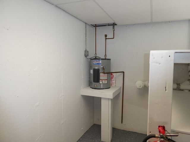 445 Faunce Corner Rd, Dartmouth, MA 02747