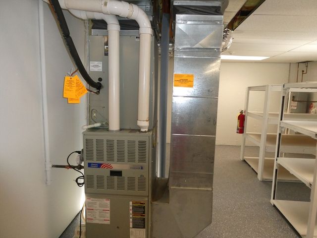 445 Faunce Corner Rd, Dartmouth, MA 02747