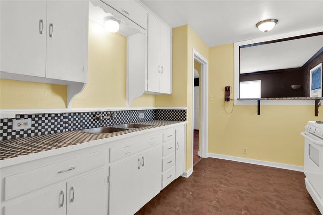 709 W Hanna Street, Denison, TX 75020