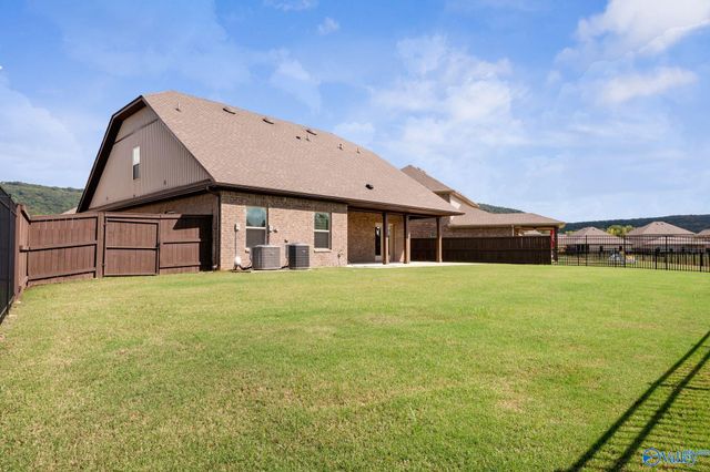 220 Jubilee Circle SE, Huntsville, AL 35803