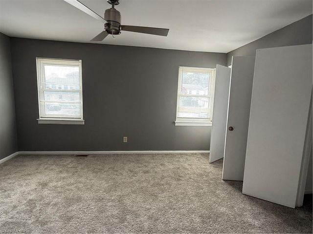 5715 Bramblegate Road F, Greensboro, NC 27409