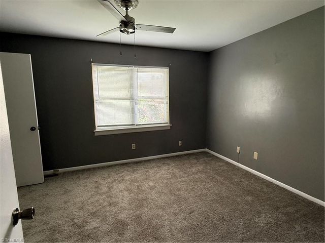 5715 Bramblegate Road F, Greensboro, NC 27409