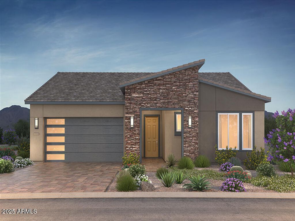 13043 W EAGLE FEATHER Road, Peoria, AZ 85383