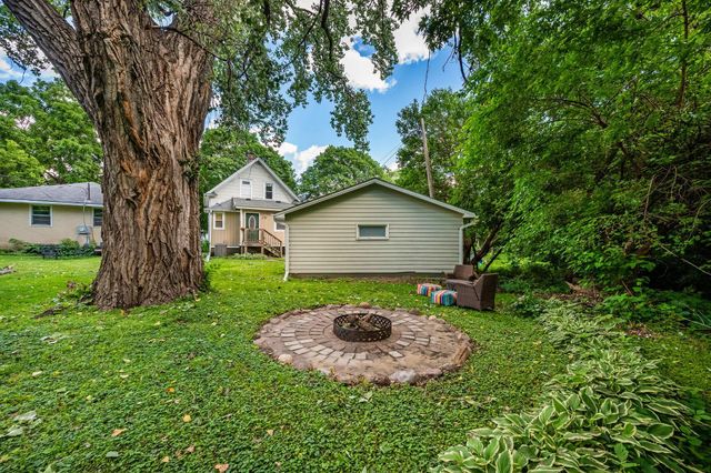 1039 22nd Avenue SE, Minneapolis, MN 55414