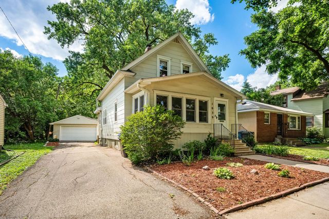 1039 22nd Avenue SE, Minneapolis, MN 55414