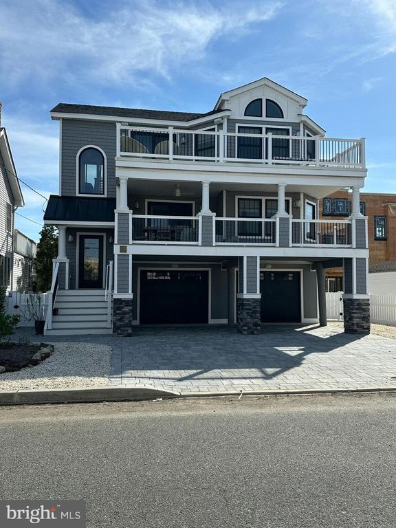 288 N 13TH ST, Surf City, NJ 08008