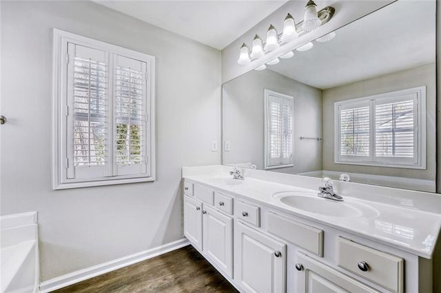 2934 Wintercrest Drive, Dunwoody, GA 30360