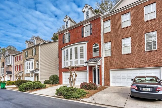 2934 Wintercrest Drive, Dunwoody, GA 30360