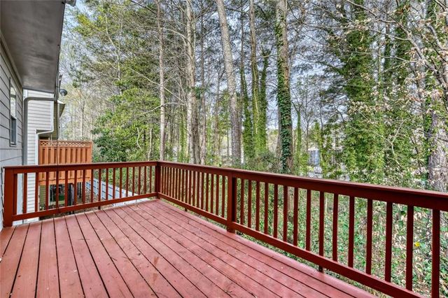 2934 Wintercrest Drive, Dunwoody, GA 30360