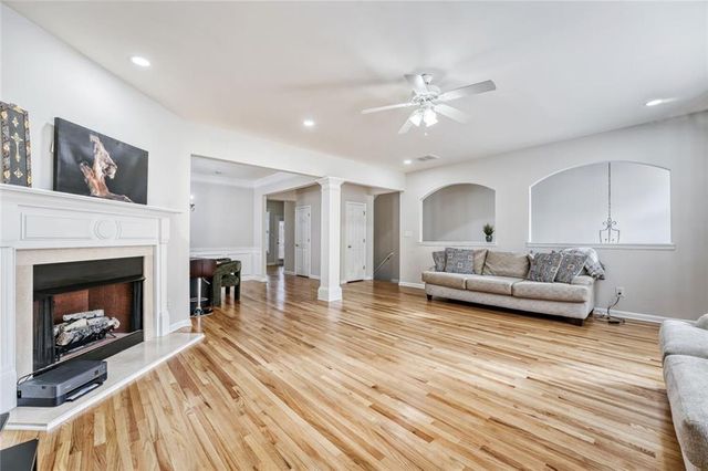 2934 Wintercrest Drive, Dunwoody, GA 30360