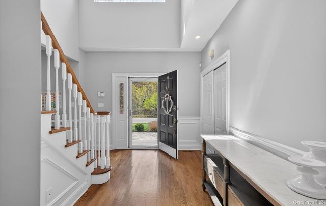 185 Plymouth Boulevard, Smithtown, NY 11787