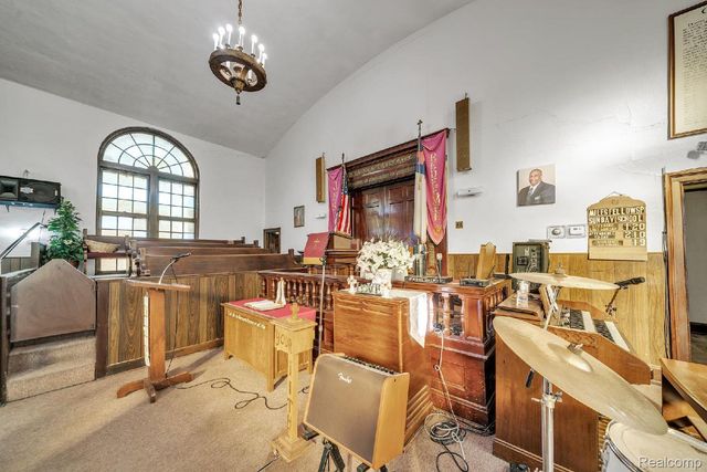 3768 Field Street, Detroit, MI 48214