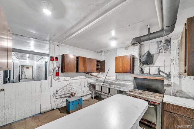 3768 Field Street, Detroit, MI 48214