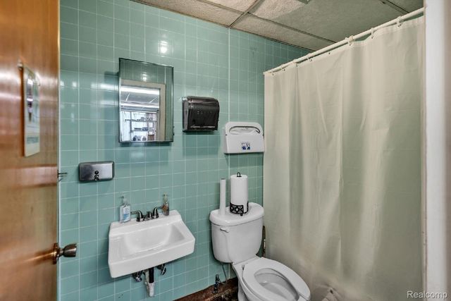 3768 Field Street, Detroit, MI 48214