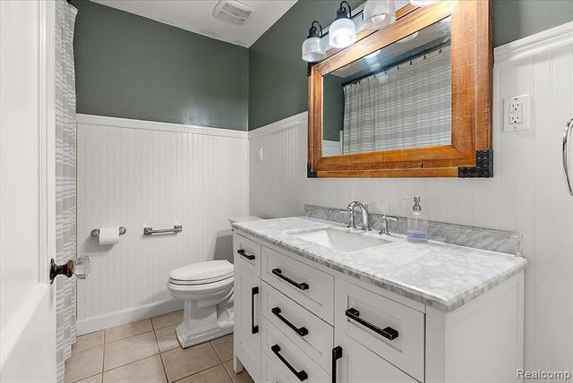 1022 Lawndale Drive, Royal Oak, MI 48067