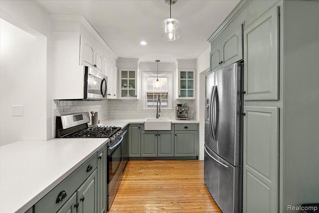 1022 Lawndale Drive, Royal Oak, MI 48067