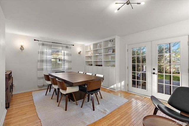 1022 Lawndale Drive, Royal Oak, MI 48067