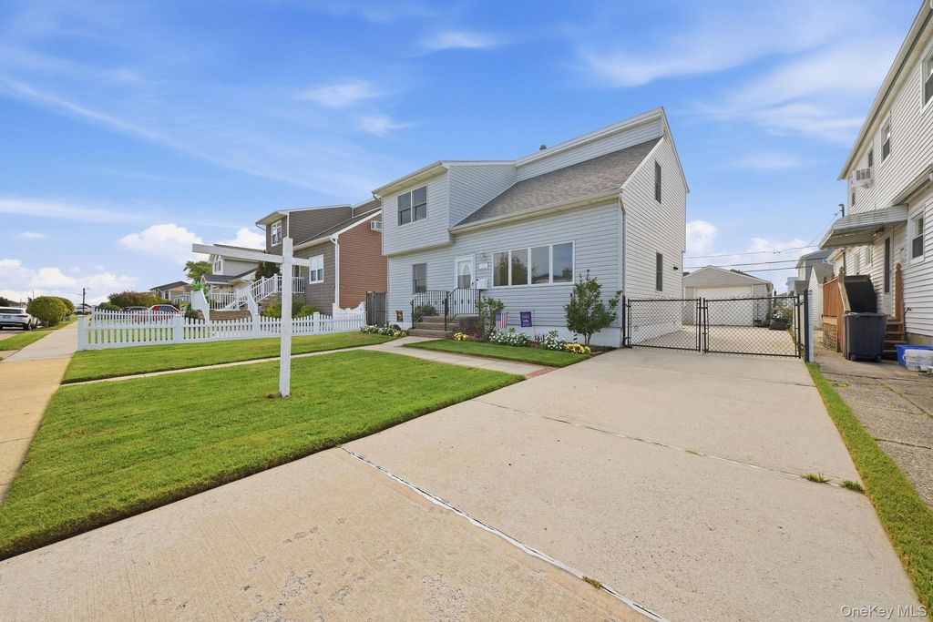 7 Polk Street, Freeport, NY 11520 — photo 4