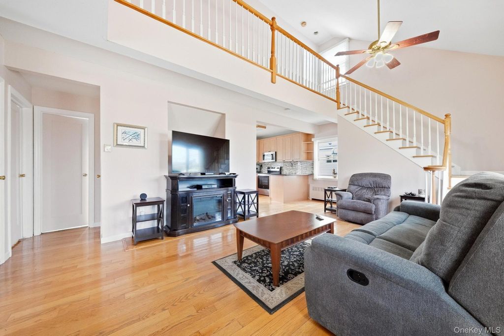 7 Polk Street, Freeport, NY 11520 — photo 5