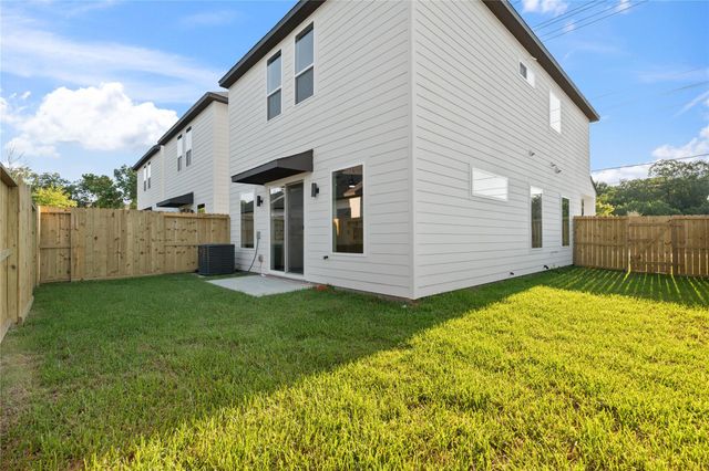9003 Comal Street, Houston, TX 77051