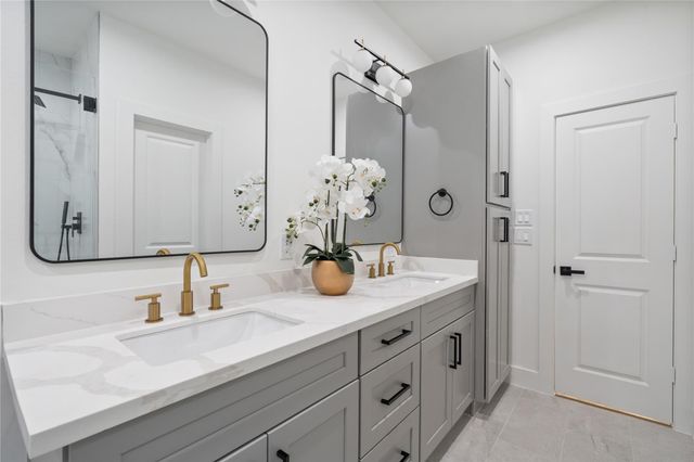 9003 Comal Street, Houston, TX 77051