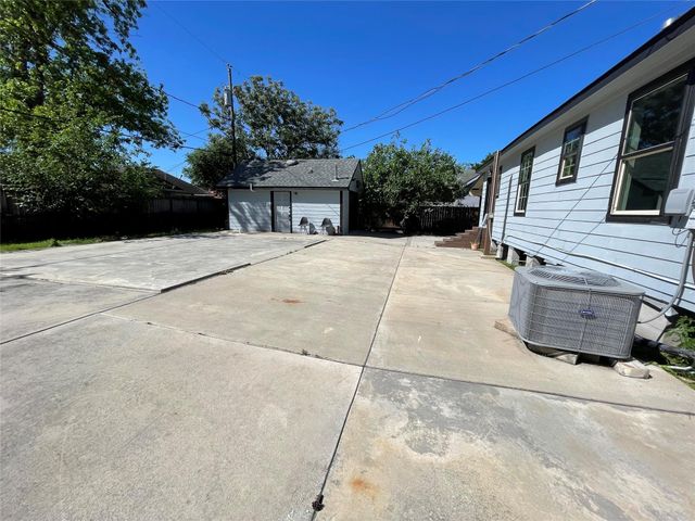 1418 Harrop Avenue, Pasadena, TX 77506