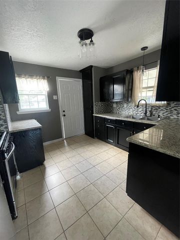 1418 Harrop Avenue, Pasadena, TX 77506