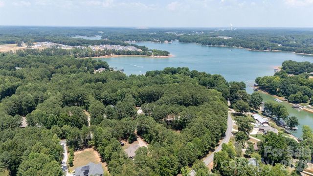 7287 James Court, Denver, NC 28037
