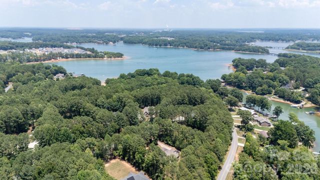 7287 James Court, Denver, NC 28037