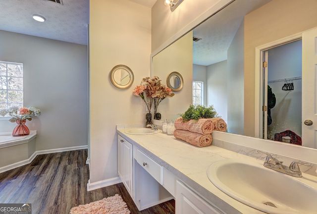 8106 Wynfield Drive, Jonesboro, GA 30238