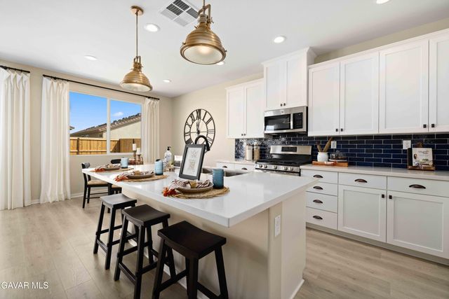 3657 Camino Mia Court, Rosamond, CA 93560