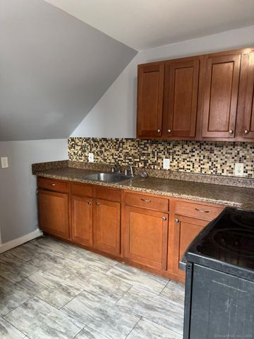 53 Cooke Street 3rd floor, Waterbury, CT 06710