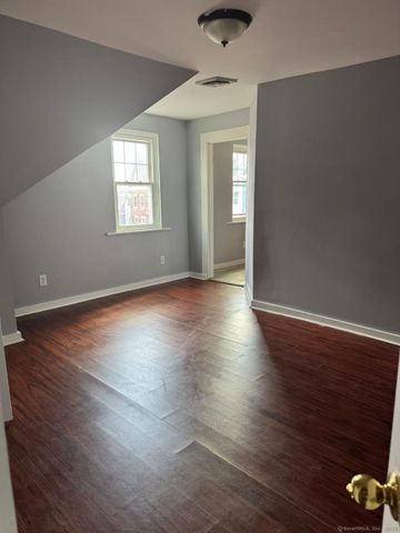 53 Cooke Street 3rd floor, Waterbury, CT 06710