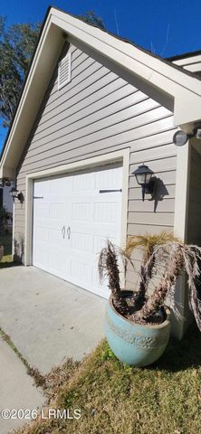 920 10th Street, Port Royal, SC 29935
