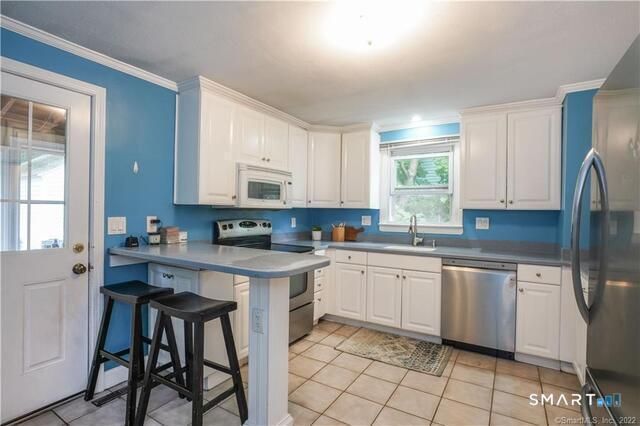 24 Court Park, West Hartford, CT 06119