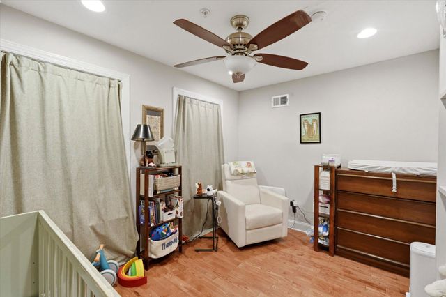2207 E OAKDALE, Philadelphia, PA 19125