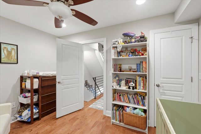 2207 E OAKDALE, Philadelphia, PA 19125