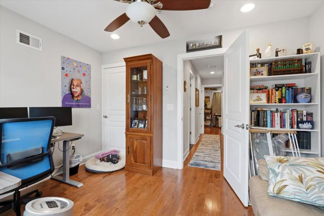 2207 E OAKDALE, Philadelphia, PA 19125