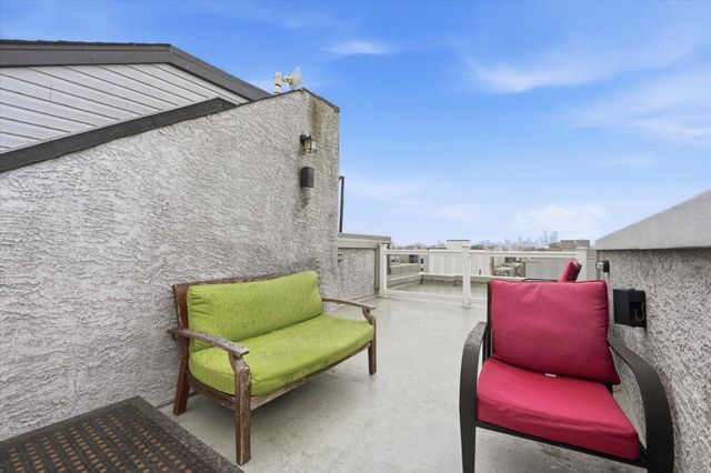 2207 E OAKDALE, Philadelphia, PA 19125