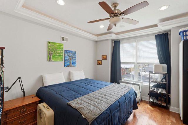2207 E OAKDALE, Philadelphia, PA 19125