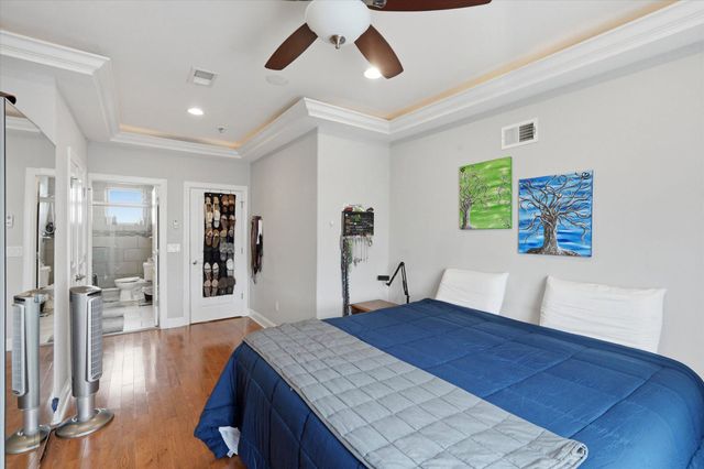2207 E OAKDALE, Philadelphia, PA 19125