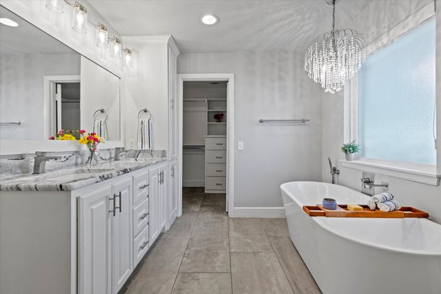 3708 Crown Shore Drive, Dallas, TX 75244