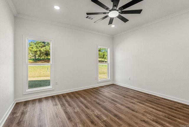 1 Moonlight, Morrilton, AR 72110