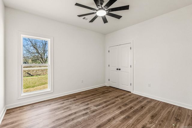 1 Moonlight, Morrilton, AR 72110